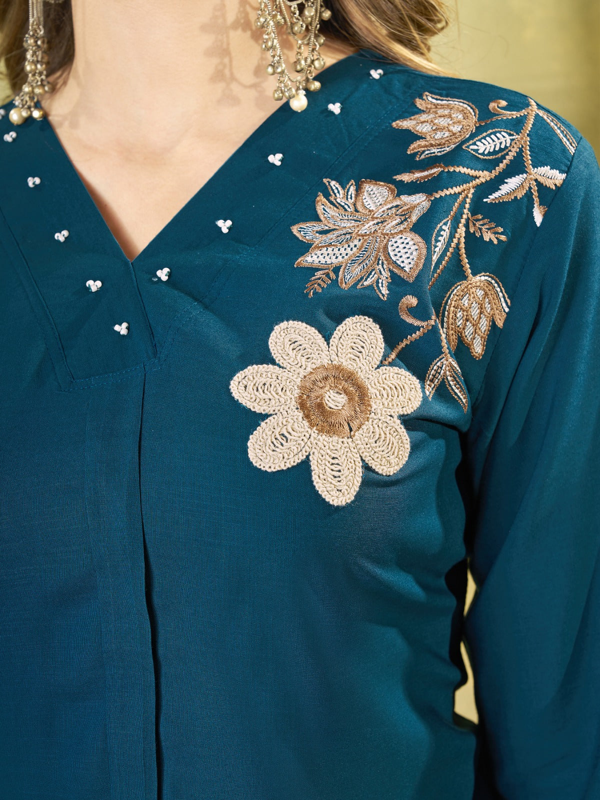 Teal Floral Embroidered V-Neck Kurta Pant Set for Women